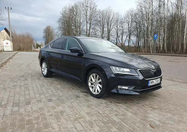 skoda mońki Skoda Superb cena 81900 przebieg: 270000, rok produkcji 2018 z Mońki